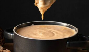 Hard-Cider-Cheddar-Fondue-Dip1-2