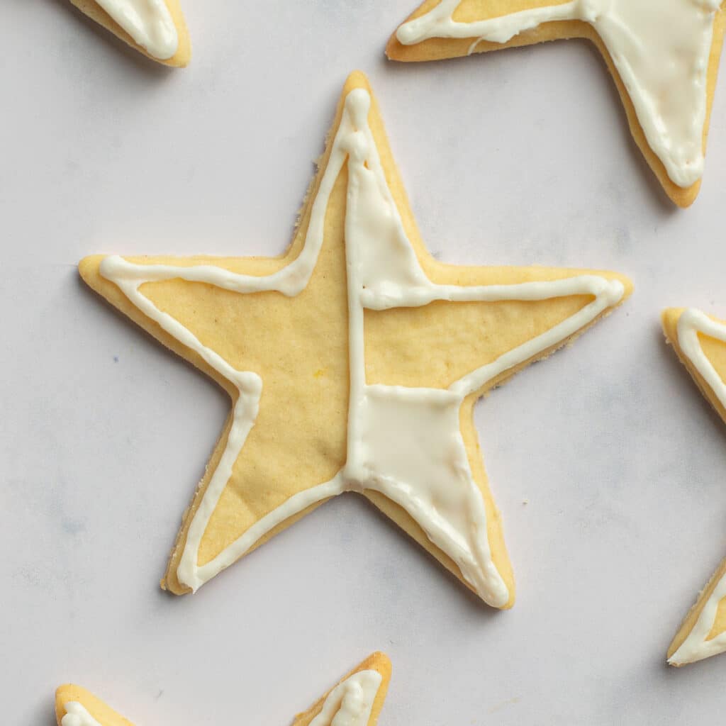 star sugar cookie with white frosting