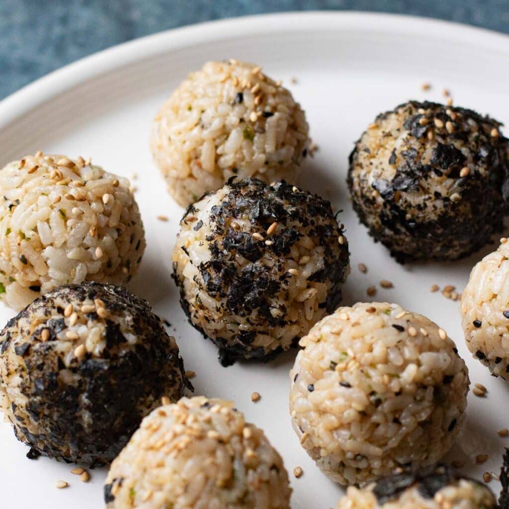 Korean rice balls rolled in nor flakes