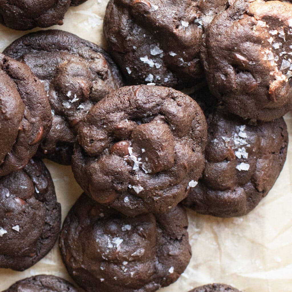 salted caramel chocolate cookies topped with sea salt