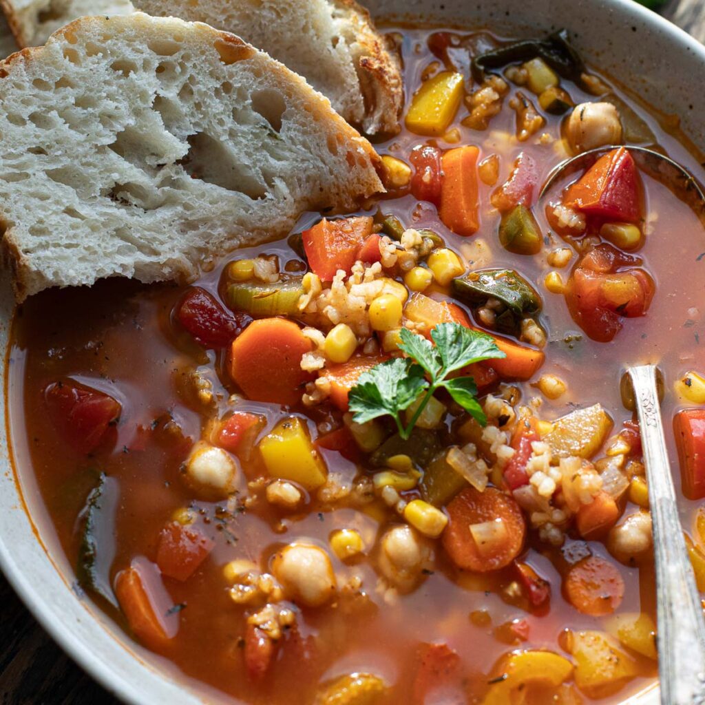 Panera garden vegetable soup with crusty bread