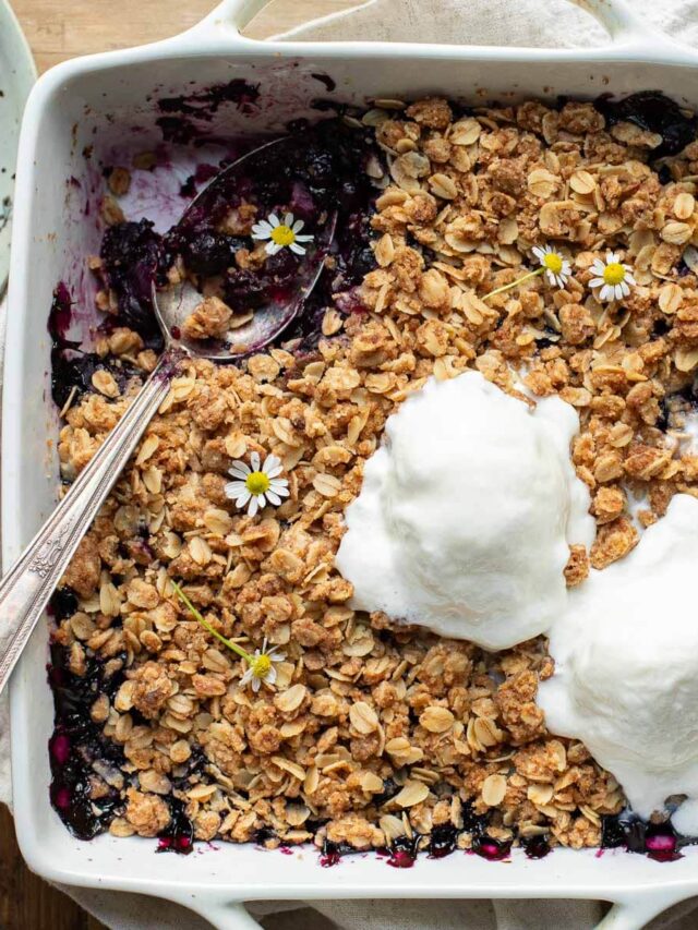 Easy Blueberry Crisp Recipe