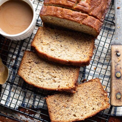 Best Banana Bread Recipe (Super Moist and Easy)