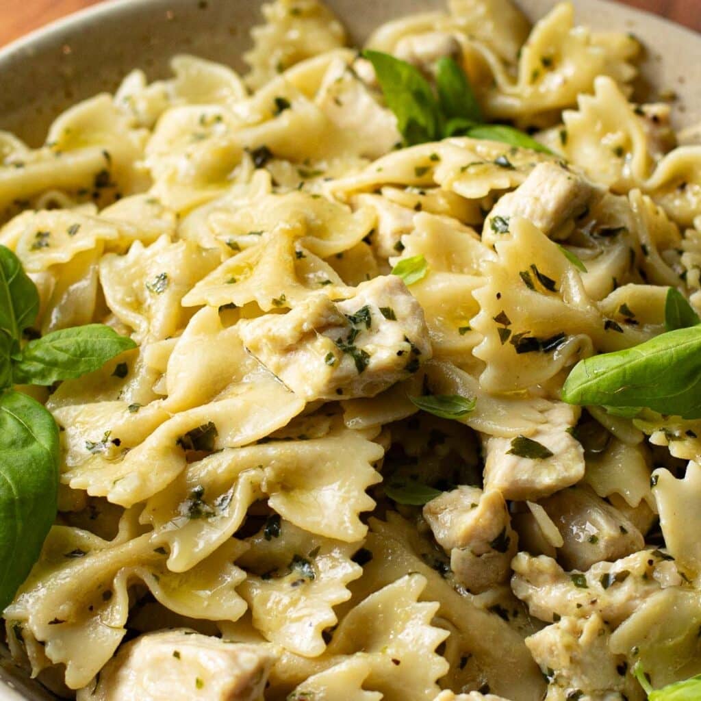 chicken and pesto pasta