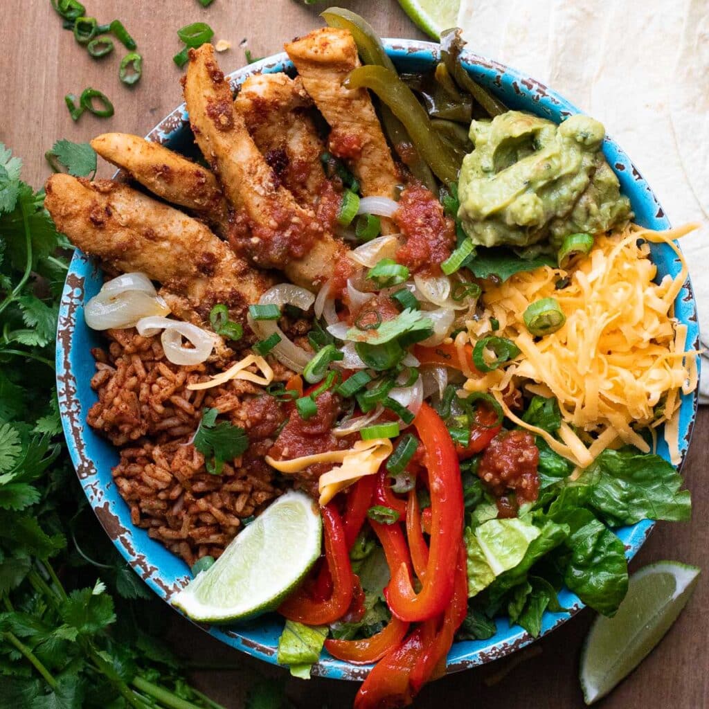 Sheet Pan Chicken Fajita Bowl1