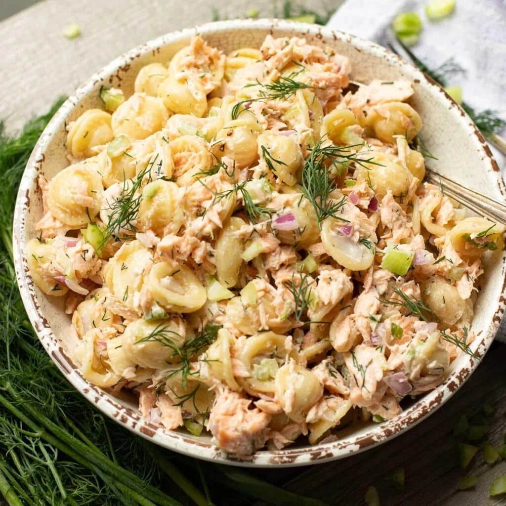 Creamy Salmon and Dill Pasta Salad