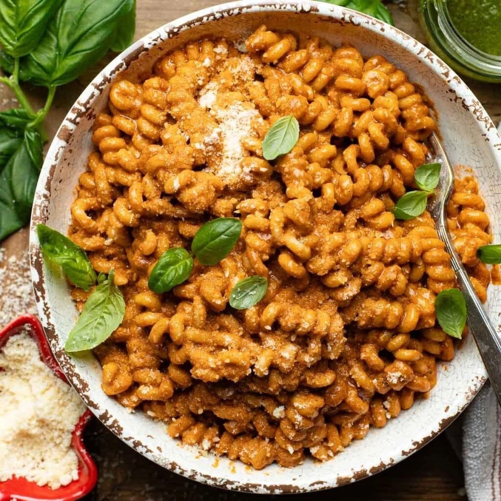 Creamy Tomato Pesto Pasta