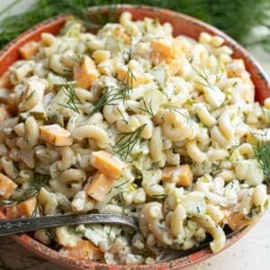 dill pickle macaroni salad