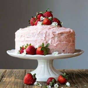 strawberry cake with strawberry filling