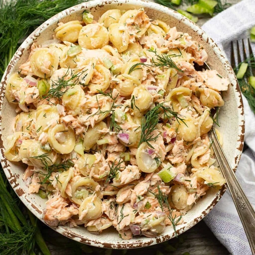 Creamy Salmon and Dill Pasta Salad