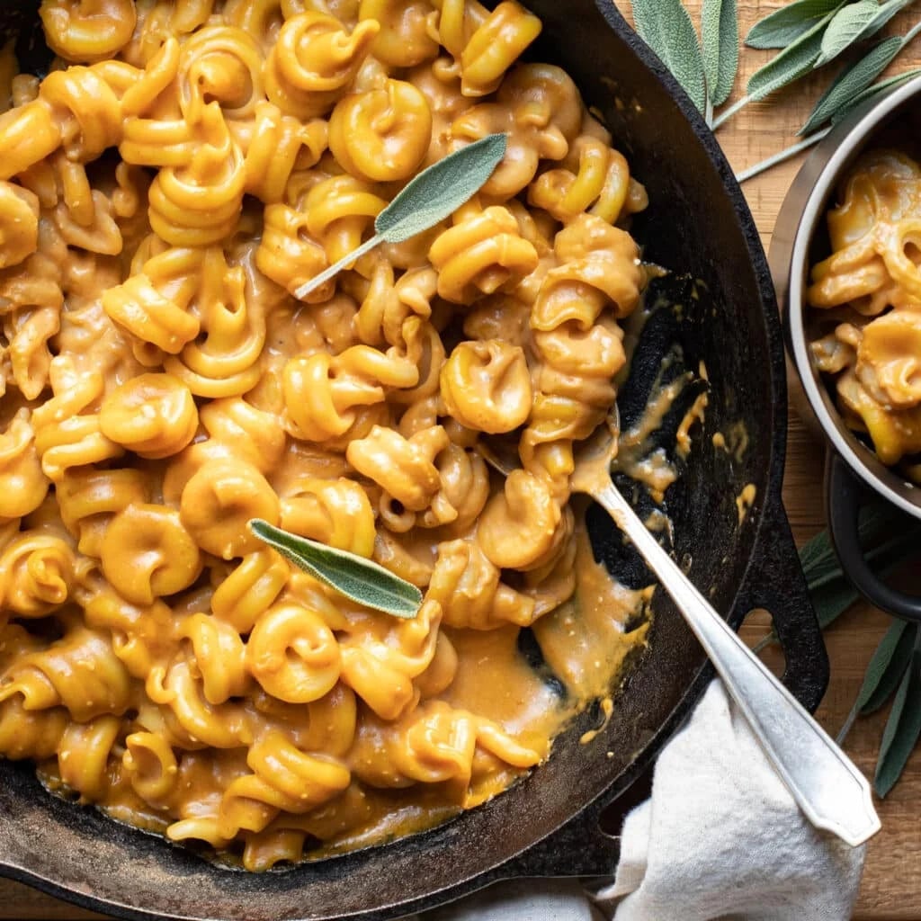 Creamy Pumpkin Mac and Cheese with Lager Beer